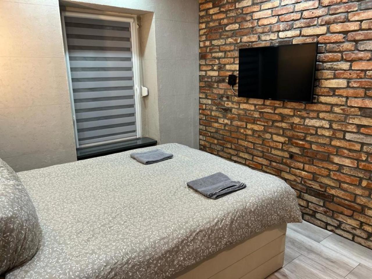 Raciborska Royal Apartment - Miejsce Parkingowe Na Parkingu Strzezonym Gliwice Eksteriør bilde